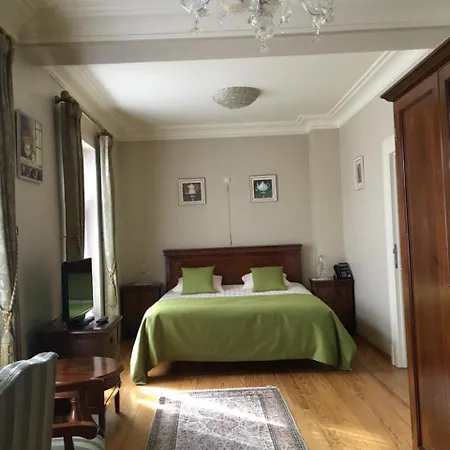 Christina Hotel 3*